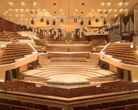 Berlin’s Opera Night to Book Now - Arkady Beryn, the Filharmonie Brno, René Barbera, Florian Sempey and Alisa Medvedeva at the Philharmonie