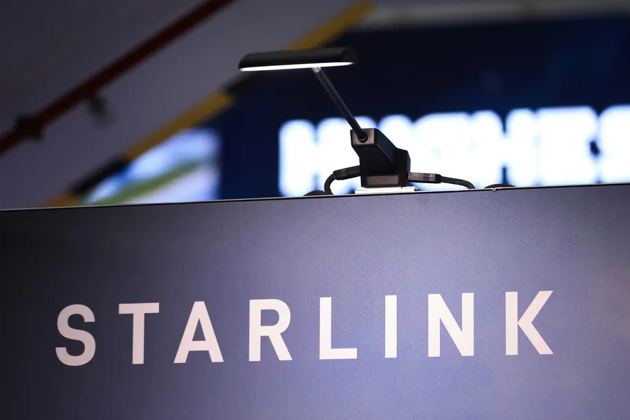 Starlink signage at an event booth